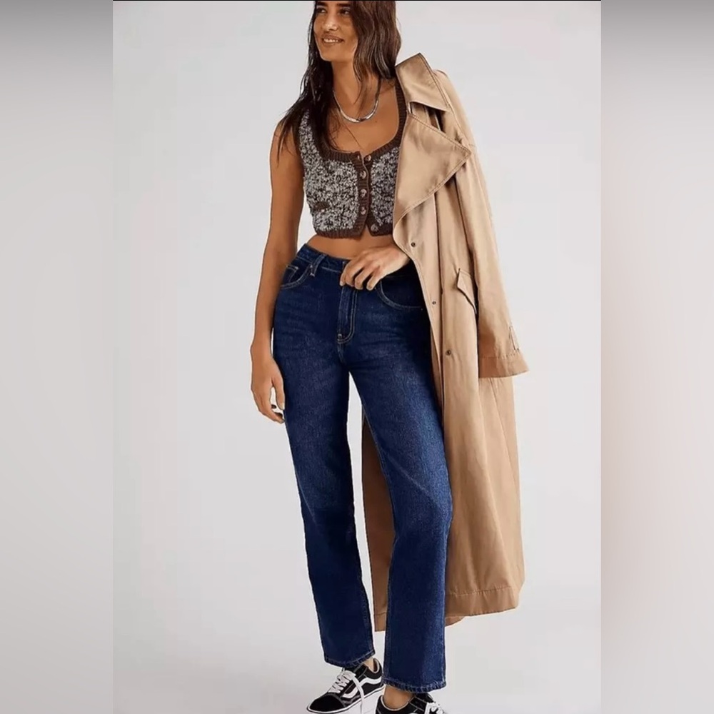 NWT Free People We the Free Pacifica Straight Leg Jeans, High Rise, Size 25